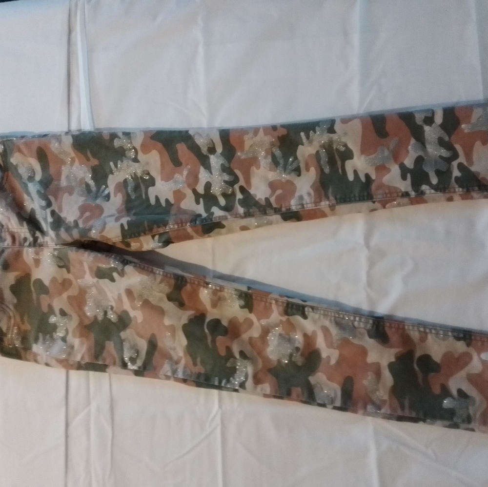 Girly camo pink and silver plants